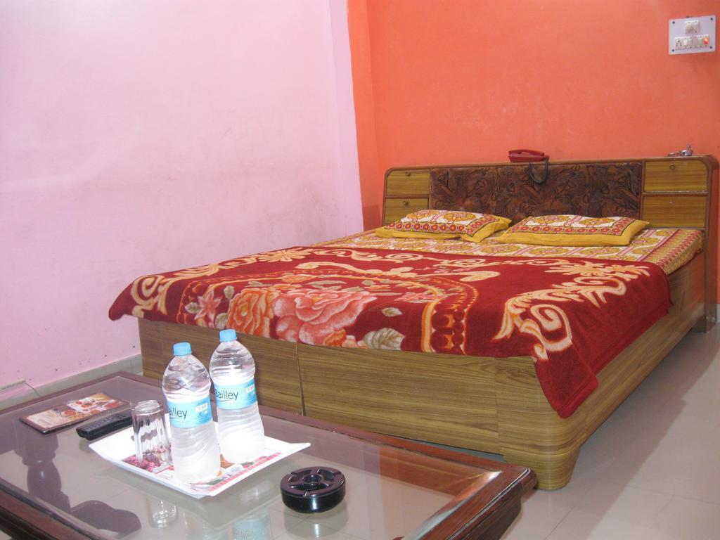Hotel Shiv Ganga Rishīkesh Habitación foto