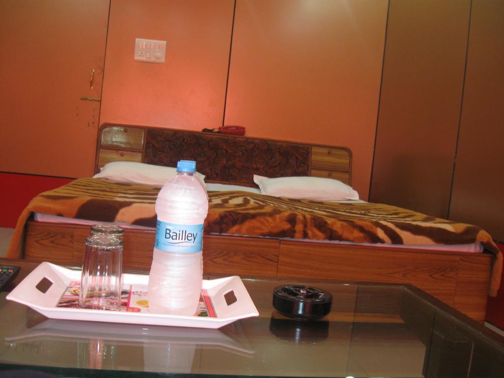 Hotel Shiv Ganga Rishīkesh Habitación foto