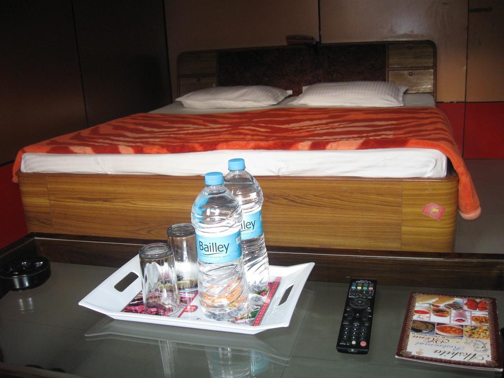 Hotel Shiv Ganga Rishīkesh Habitación foto